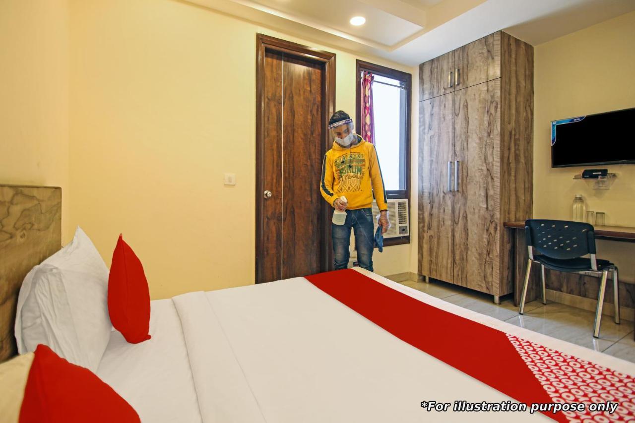 Hotel Oyo Flagship 81260 Star Lights à Munnar Extérieur photo
