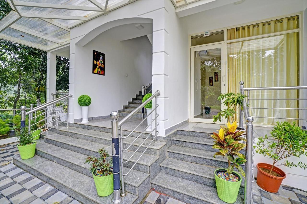 Hotel Oyo Flagship 81260 Star Lights à Munnar Extérieur photo